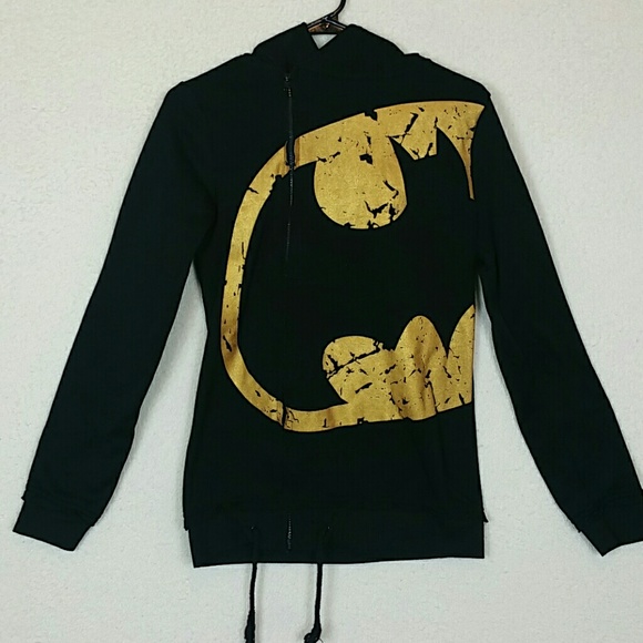 Tops - Woman's zip up batman hoodie